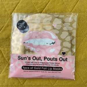 SF Sun’s Out, Pouts Out Gold Foil Lip Masks (4)